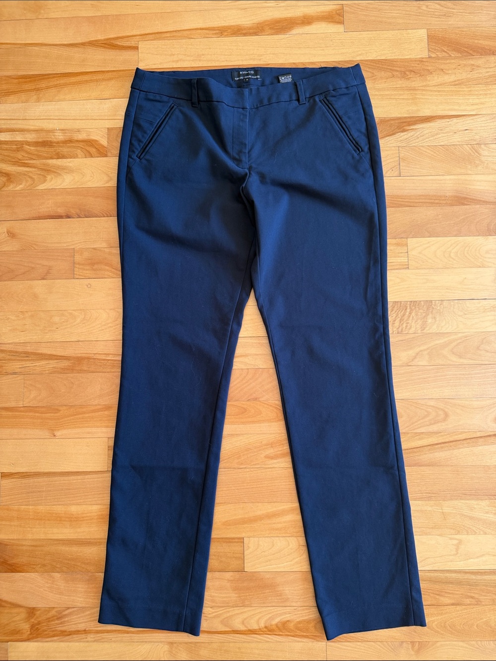 RW&CO. Women's Straight Leg Jeans in Navy Blue